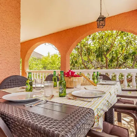 3 Bedroom Awesome In