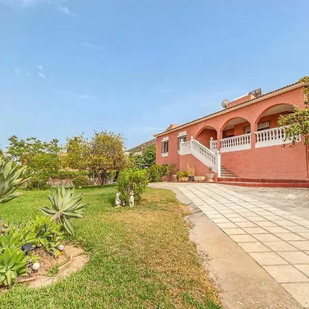 3 Bedroom Awesome In 度假居 *